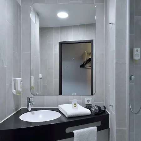 City-west Hotel 3*
